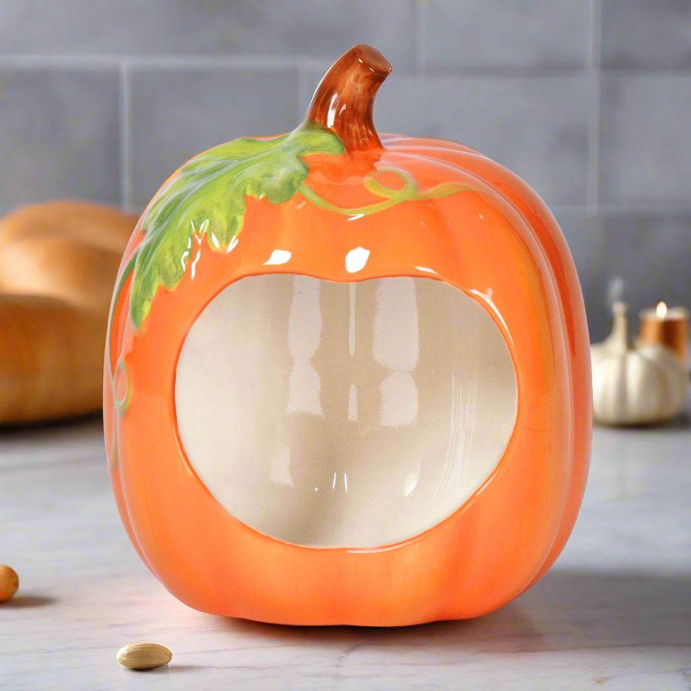 Temp-tations Pumpkin Kitchen Holder with garlic cloves